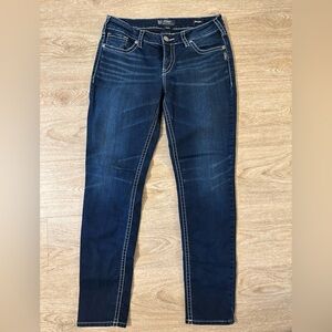 Silver Suki mid rise stretch fit jeans